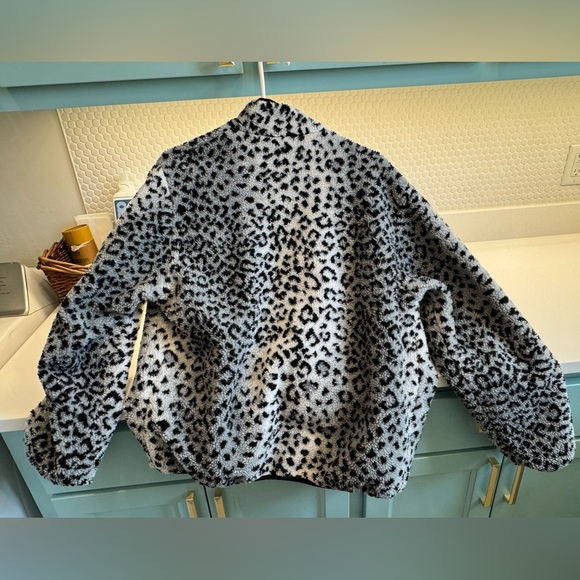 Supreme Reversible black & white Leopard Print Fleece Teal windbreaker jacket - Picture 3 of 10